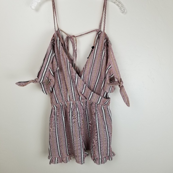 TOPSHOP - Strpe cold shoulder playsuit size M - Picture 3 of 8